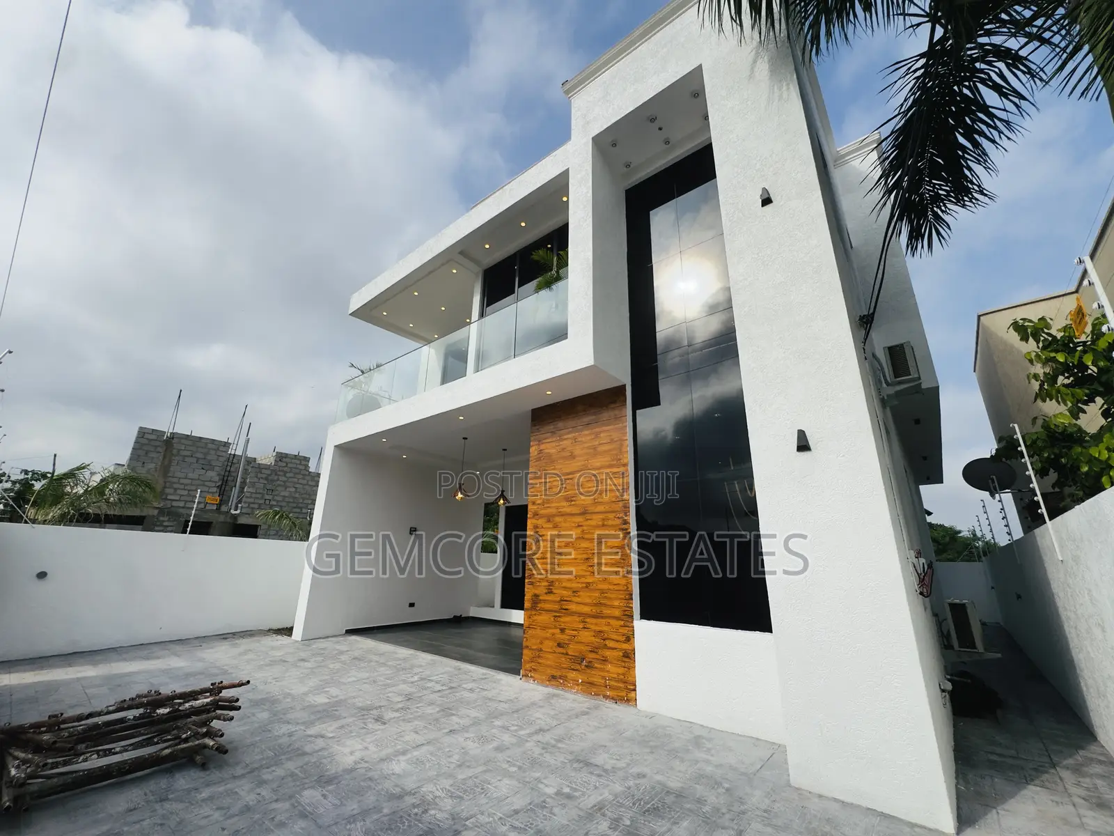 3bdrm House in West Trasacco, School Junction for sale