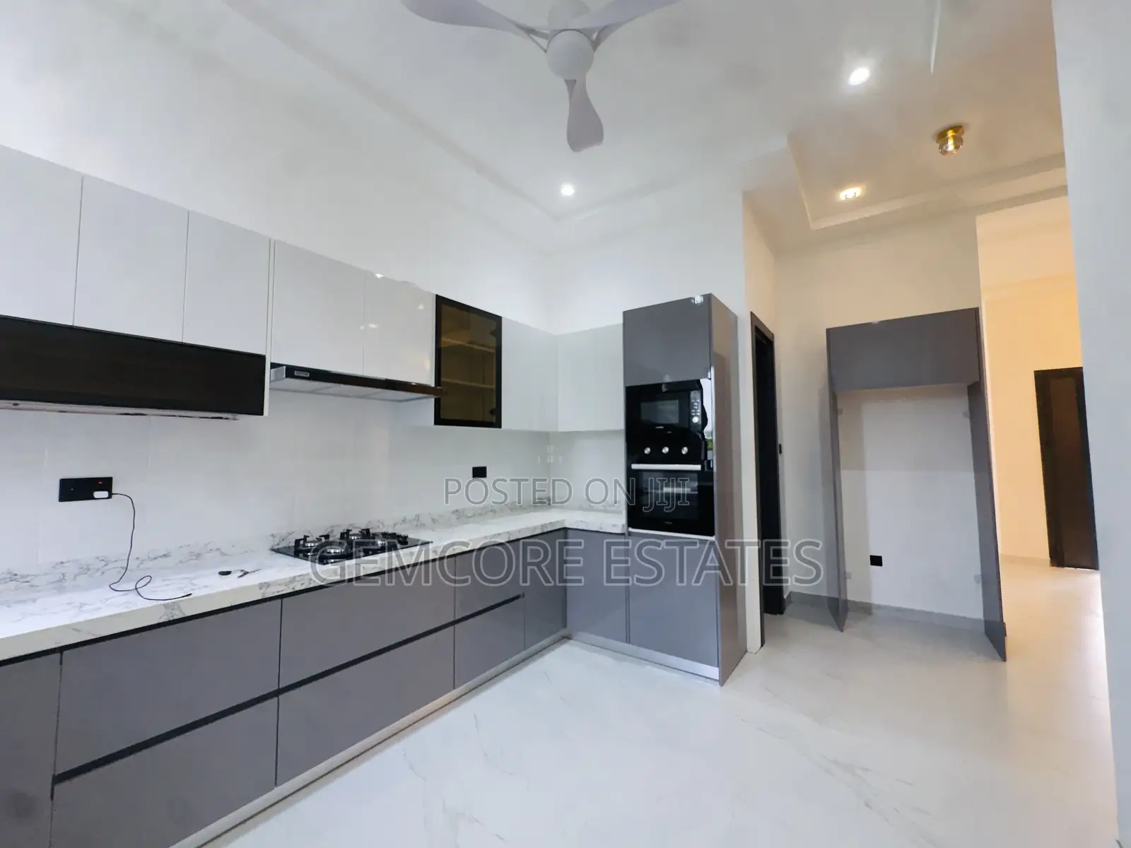 3bdrm House in West Trasacco, School Junction for sale