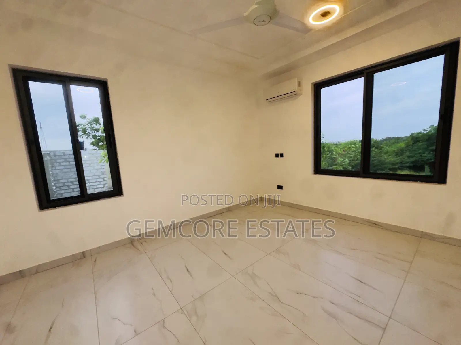 3bdrm House in West Trasacco, School Junction for sale