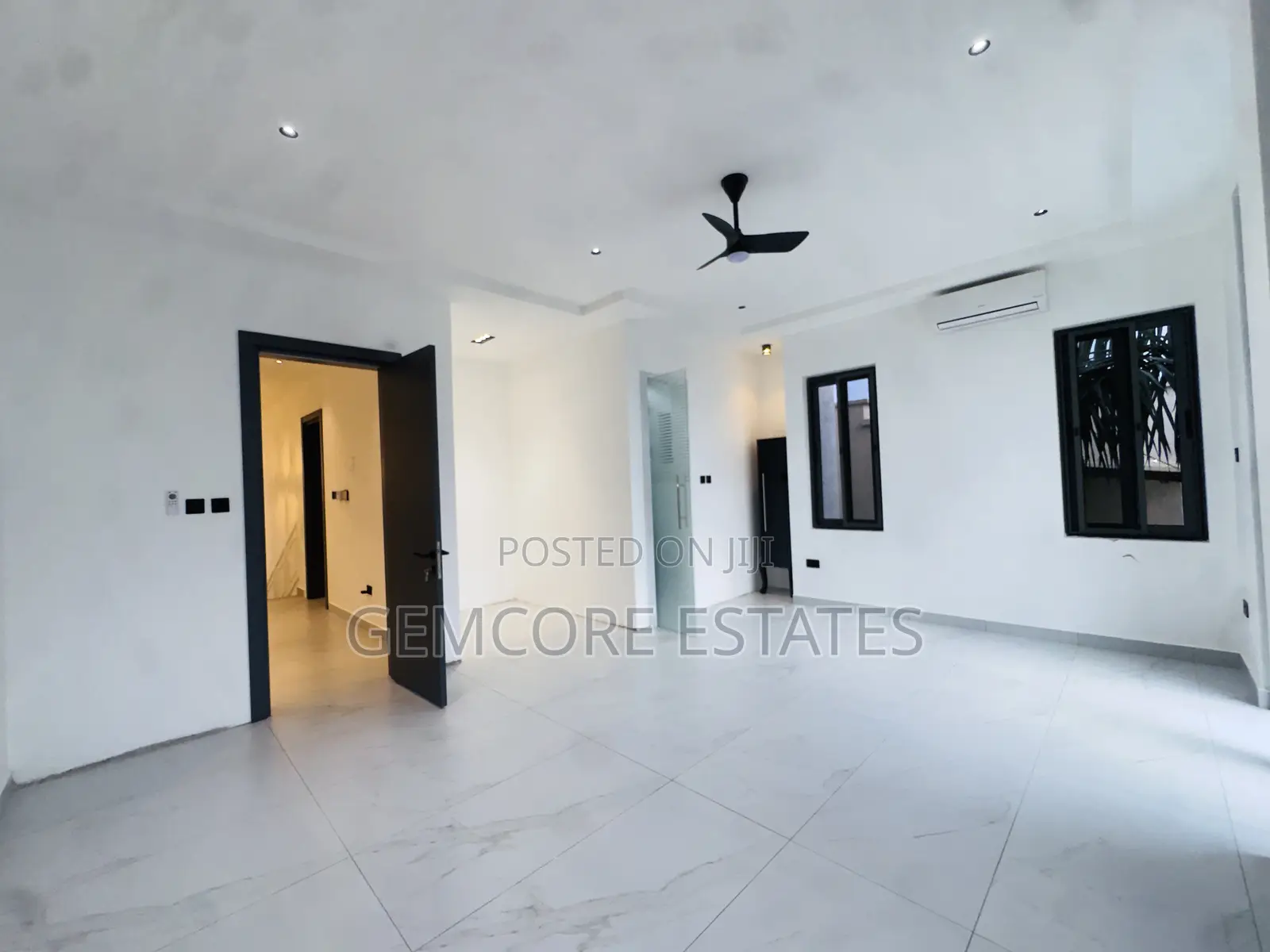 3bdrm House in West Trasacco, School Junction for sale
