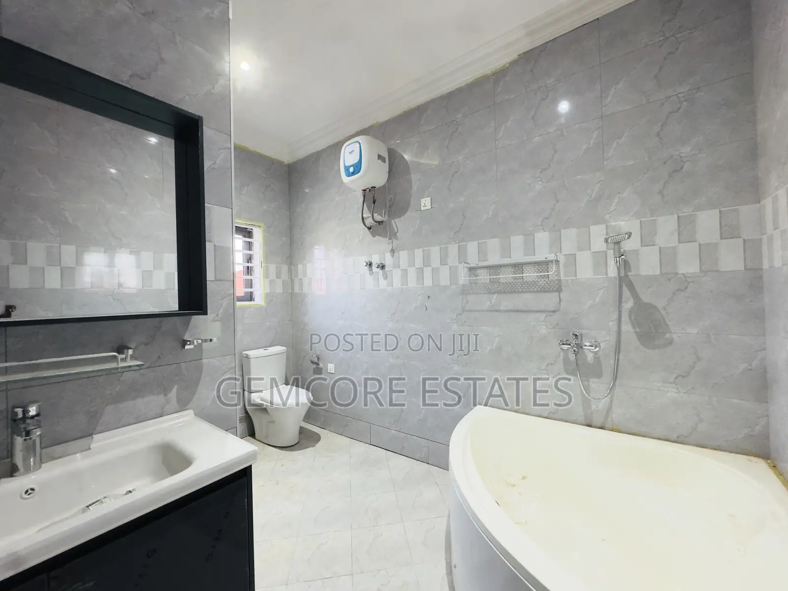 5bdrm House in East Legon Hills, Ashaley Botwe for sale
