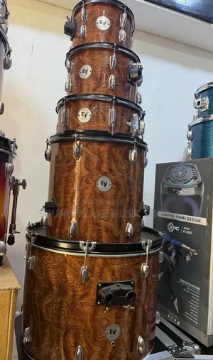 Ev (Electro-Voice) Acoustic 5-Piece Drumset