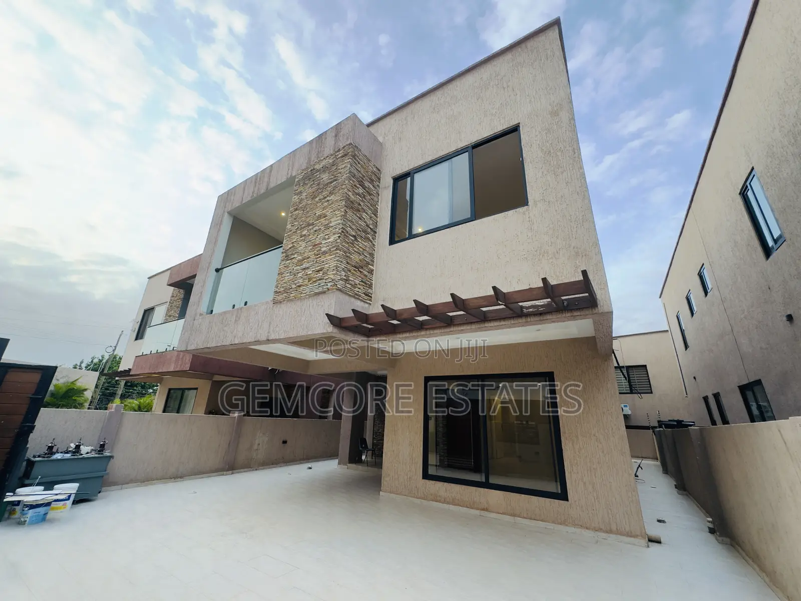 3bdrm House in Oyarifa for rent