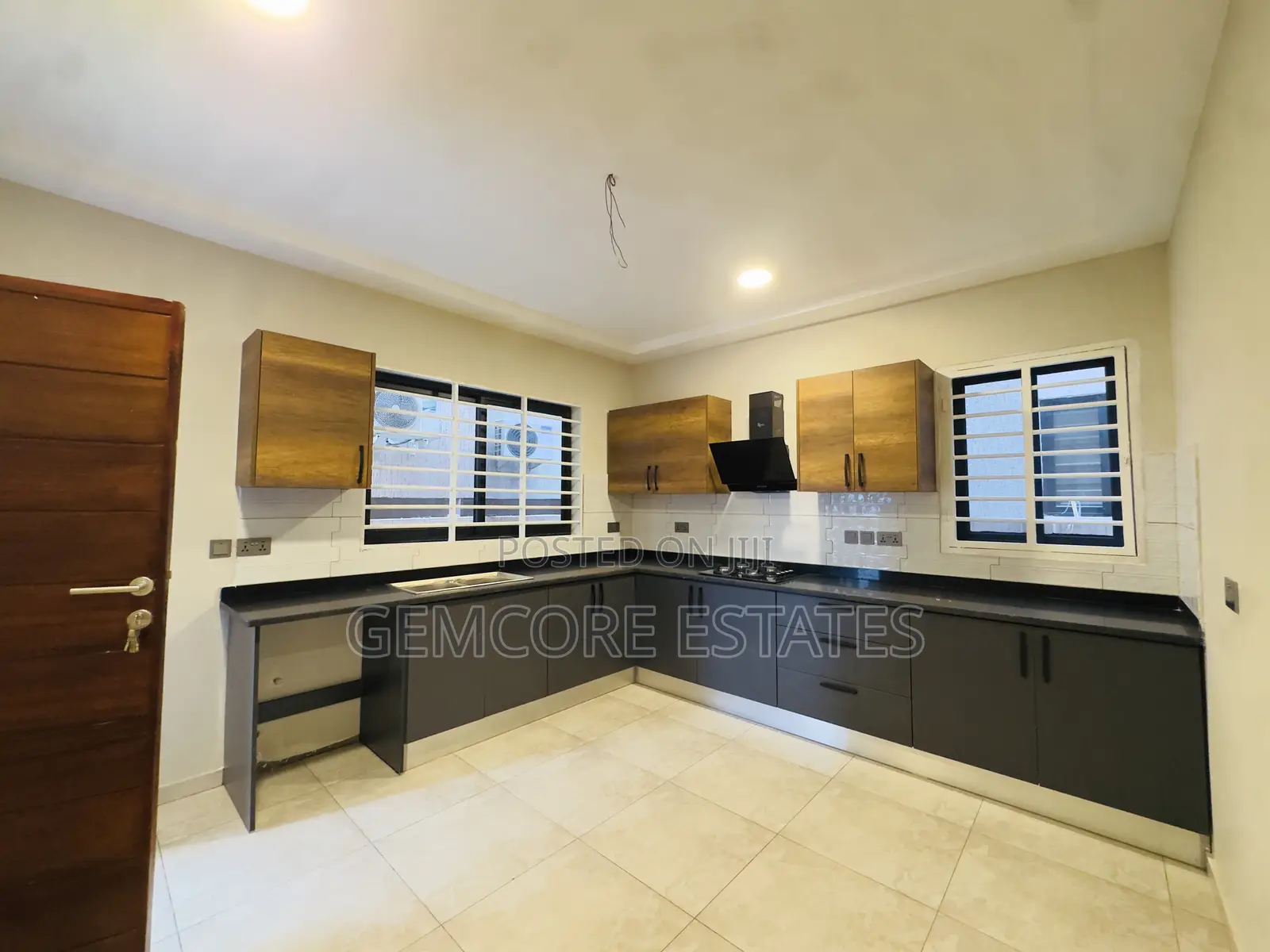 3bdrm House in Oyarifa for rent