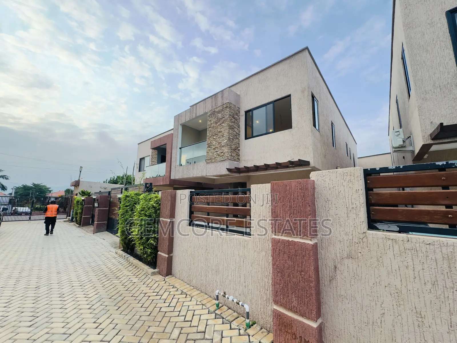 3bdrm House in Oyarifa for rent