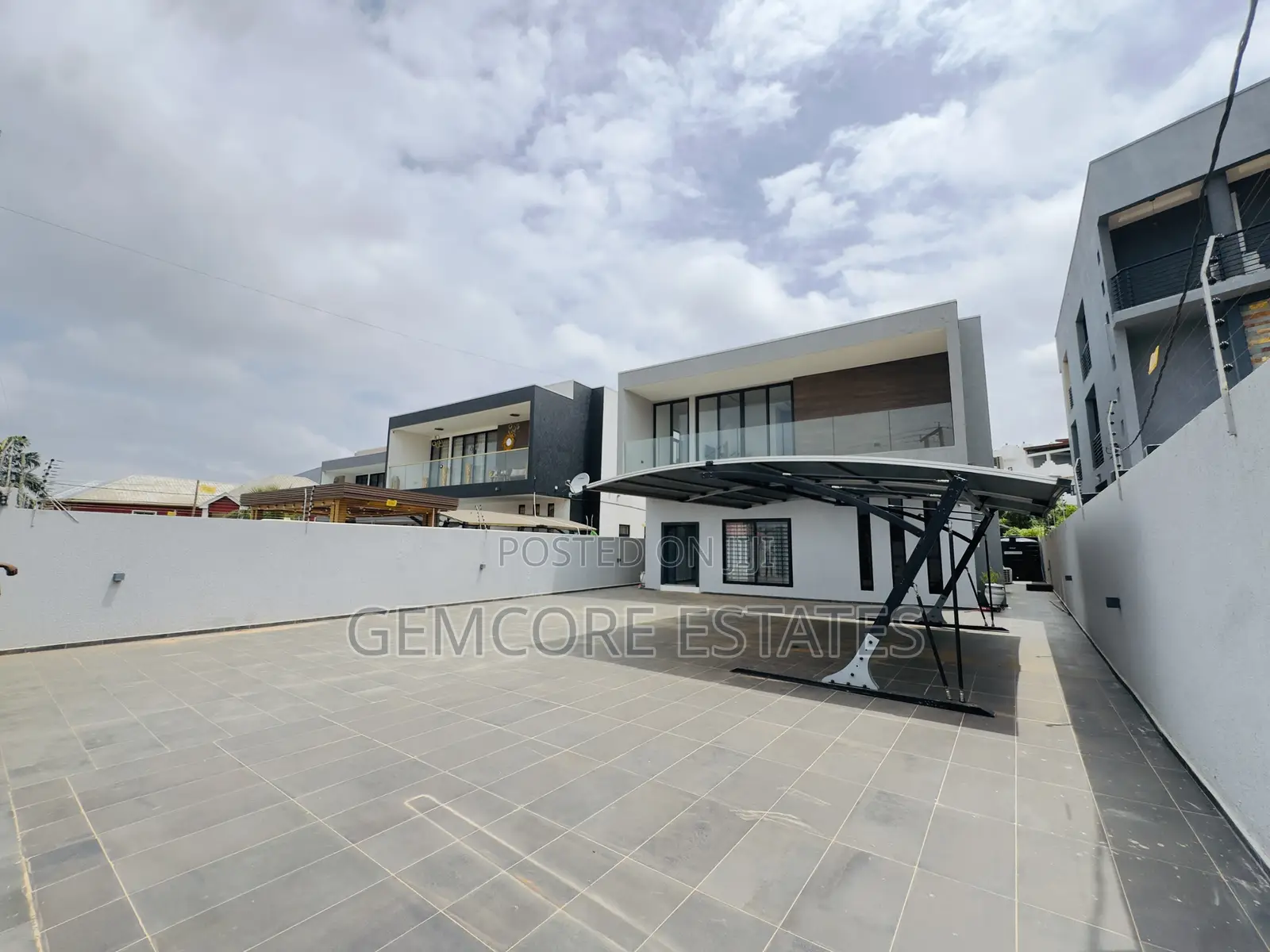 4bdrm House in East Legon Hills, Ashaley Botwe for sale