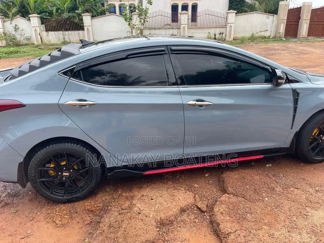 Hyundai Elantra Limited 4dr Sedan (1.8L 4cyl 6A) 2014 Gray