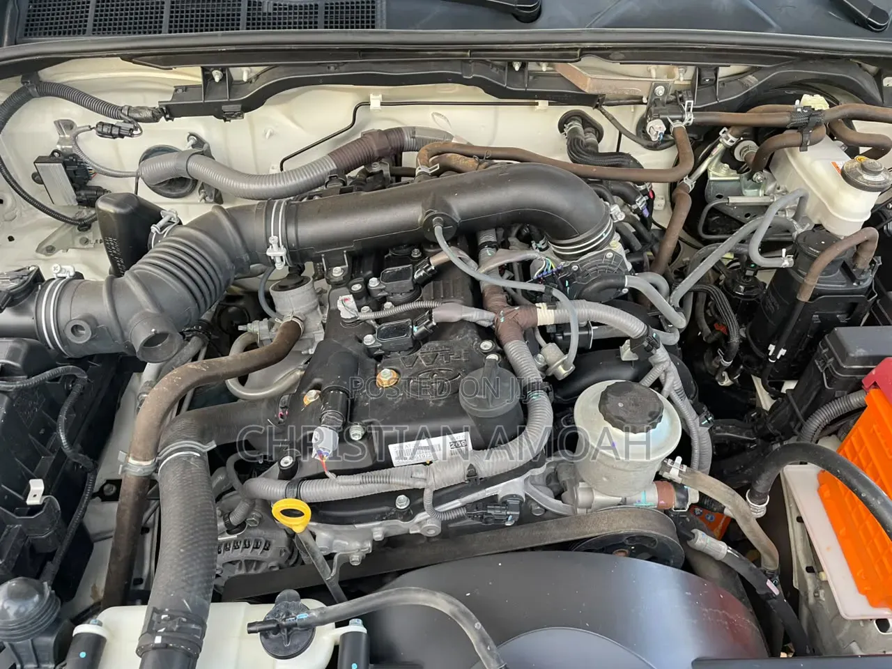 Toyota Hilux 2022 White