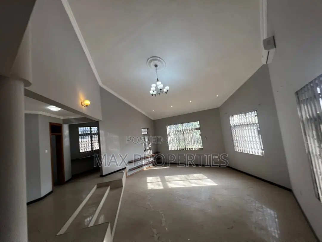 4bdrm House in Adjiriganor for rent