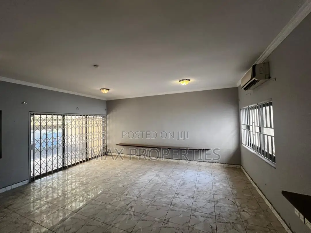 4bdrm House in Adjiriganor for rent