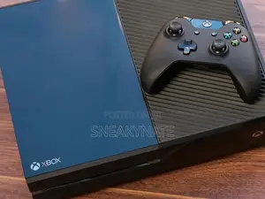 Xbox One Console With 18 Games Installed