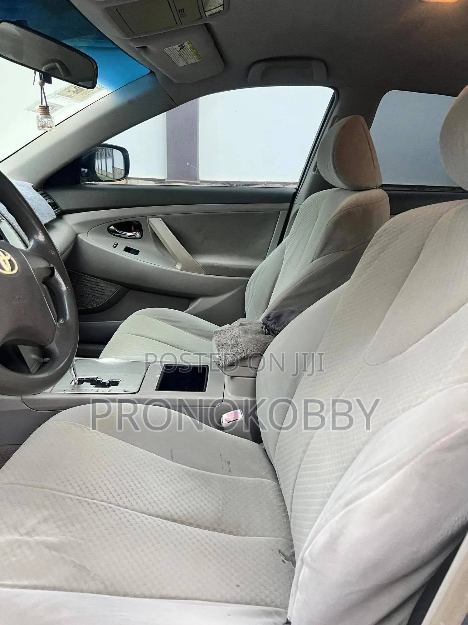 Toyota Camry LE 4dr Sedan (2.4L 4cyl 5A) 2007 White