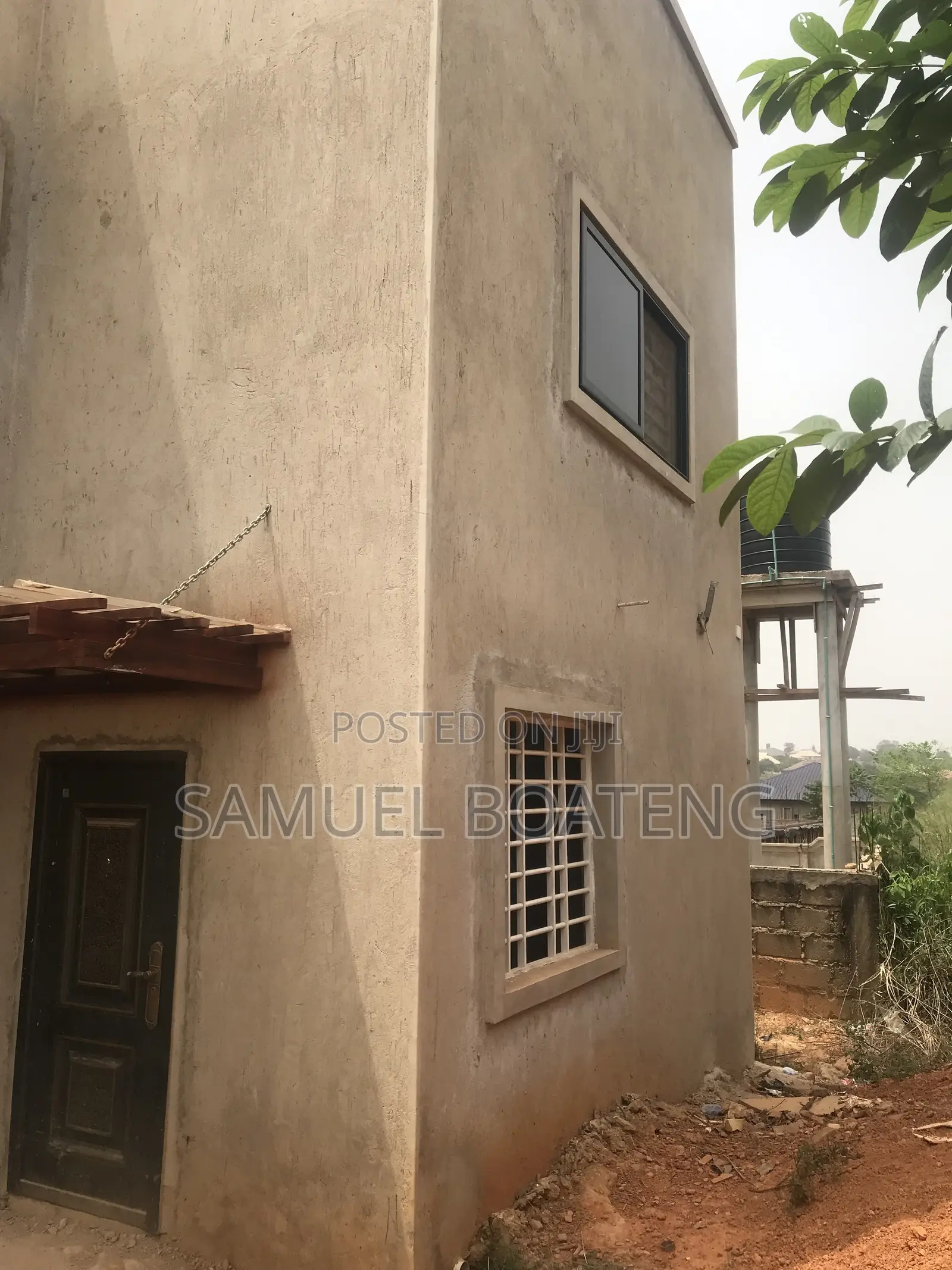 6bdrm Mansion in Atwima Kwanwoma for sale