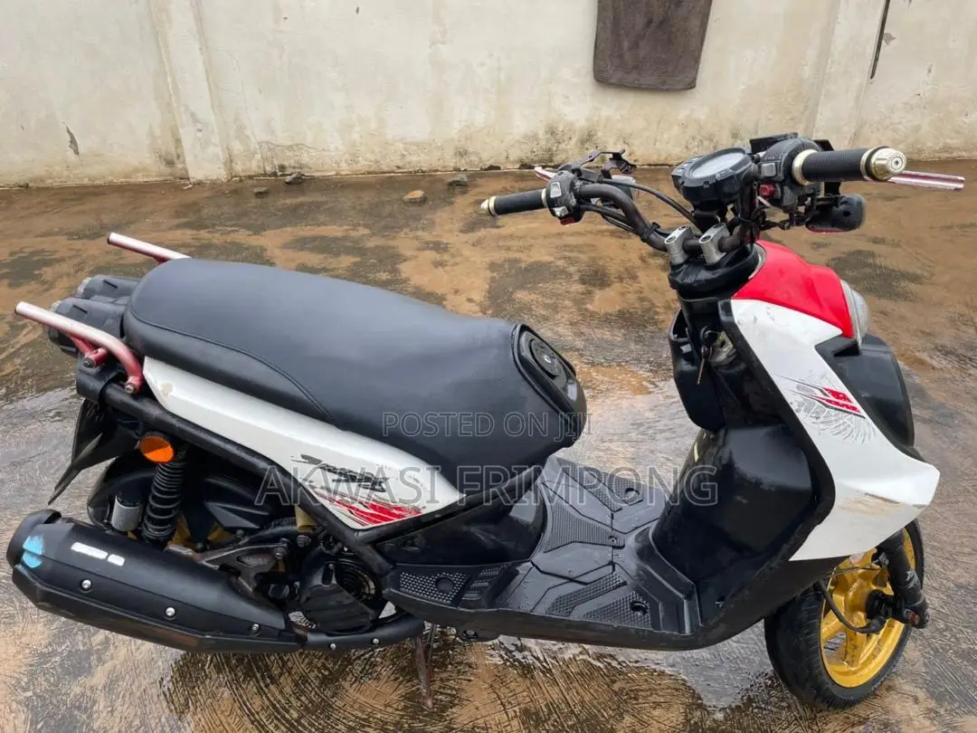 Yamaha YBR125 2021 White