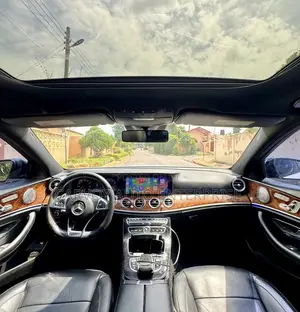 Mercedes-Benz E300 2018 White