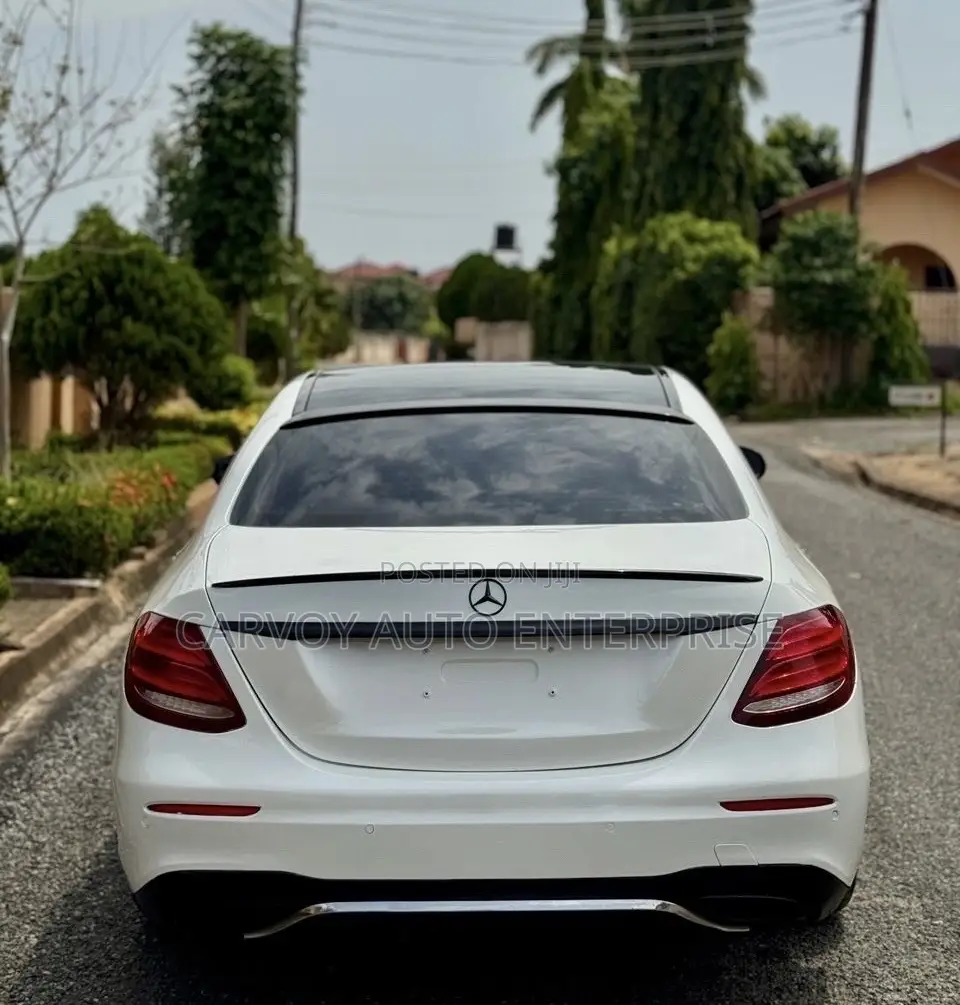 Mercedes-Benz E300 2018 White