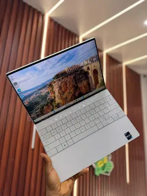 New Laptop Dell G7 15 7500 16GB Intel Core i7 SSD 512GB