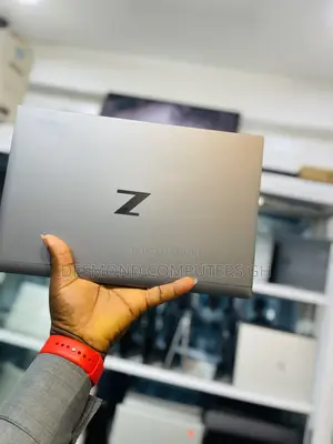 Laptop HP ZBook Firefly G8 8GB Intel Core i5 SSD 256GB