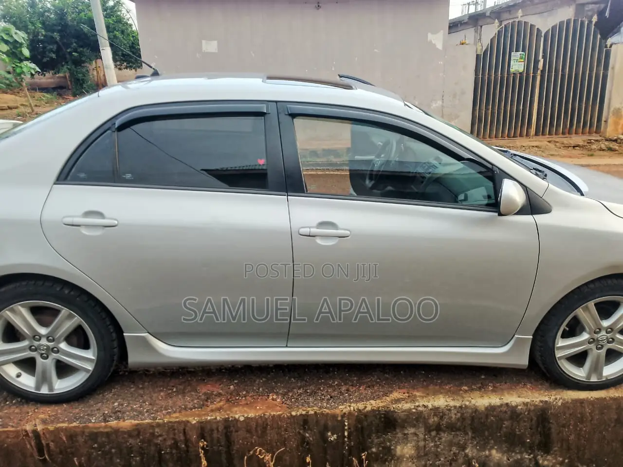 Toyota Corolla Fielder 1.8 Petrol FWD 2013 Silver
