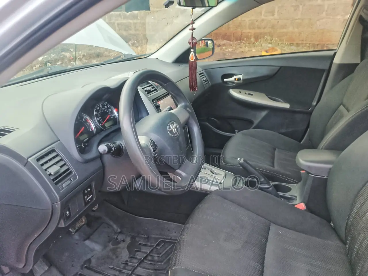 Toyota Corolla Fielder 1.8 Petrol FWD 2013 Silver