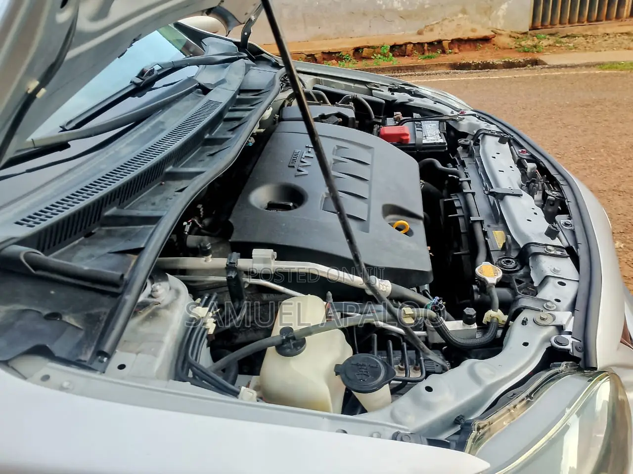 Toyota Corolla Fielder 1.8 Petrol FWD 2013 Silver
