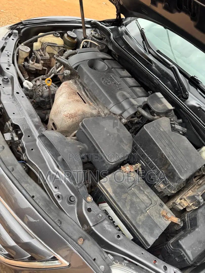 Toyota Camry LE 4dr Sedan (2.5L 4cyl 6A) 2011 Gray