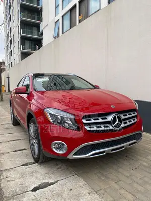 Mercedes-Benz GLA 250 2019 Red