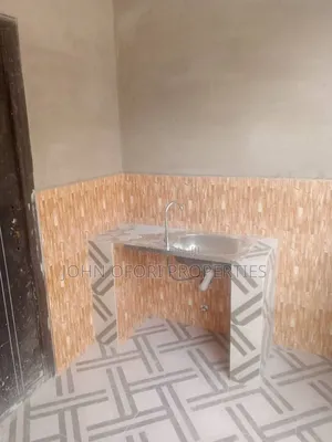 1bdrm Apartment in Emena Hospital, Asokore Mampong Municipal for rent