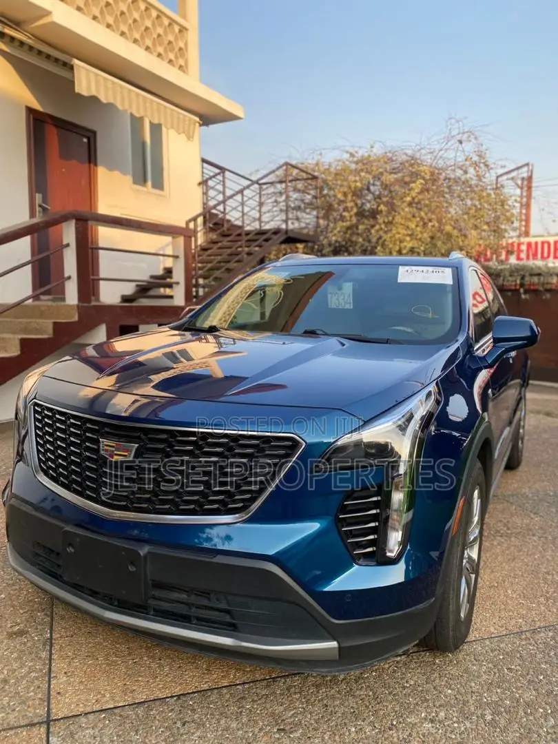 Cadillac XT4 2019 Blue