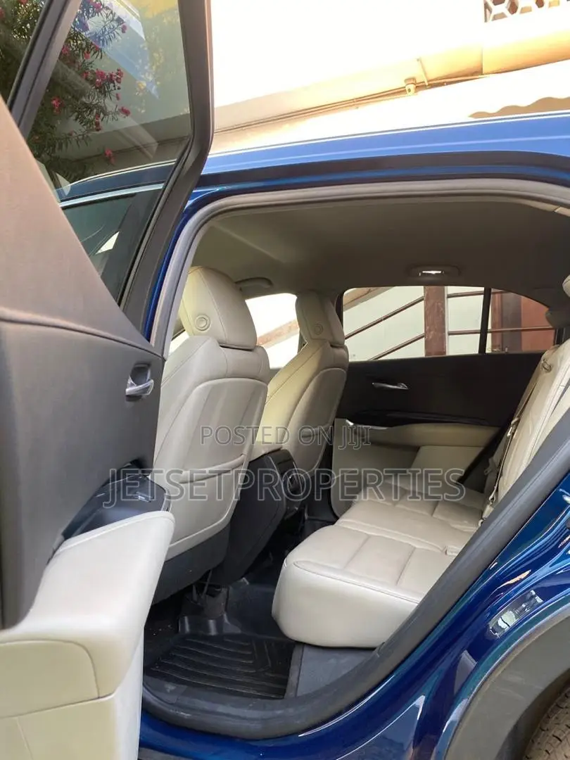 Cadillac XT4 2019 Blue