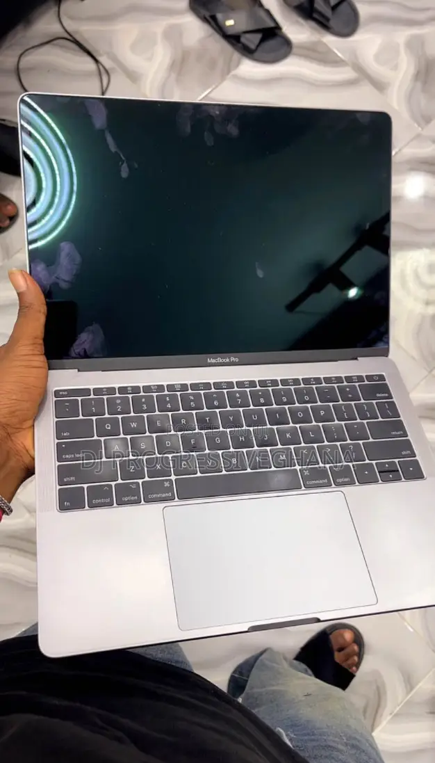 Laptop Apple MacBook Pro 2017 8GB Intel Core i5 SSD 128GB