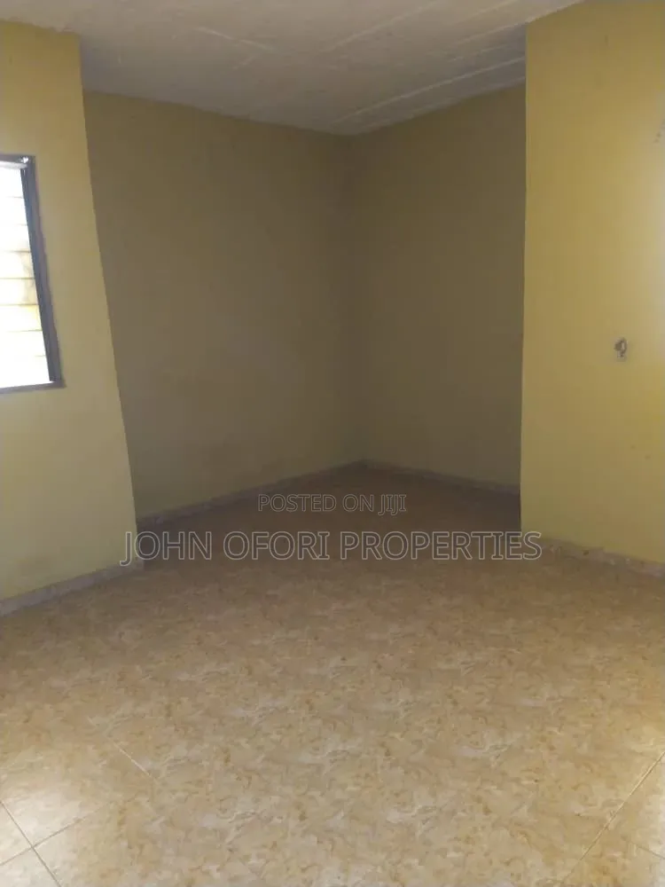 1bdrm Apartment in Emena J H S School, Asokore Mampong Municipal