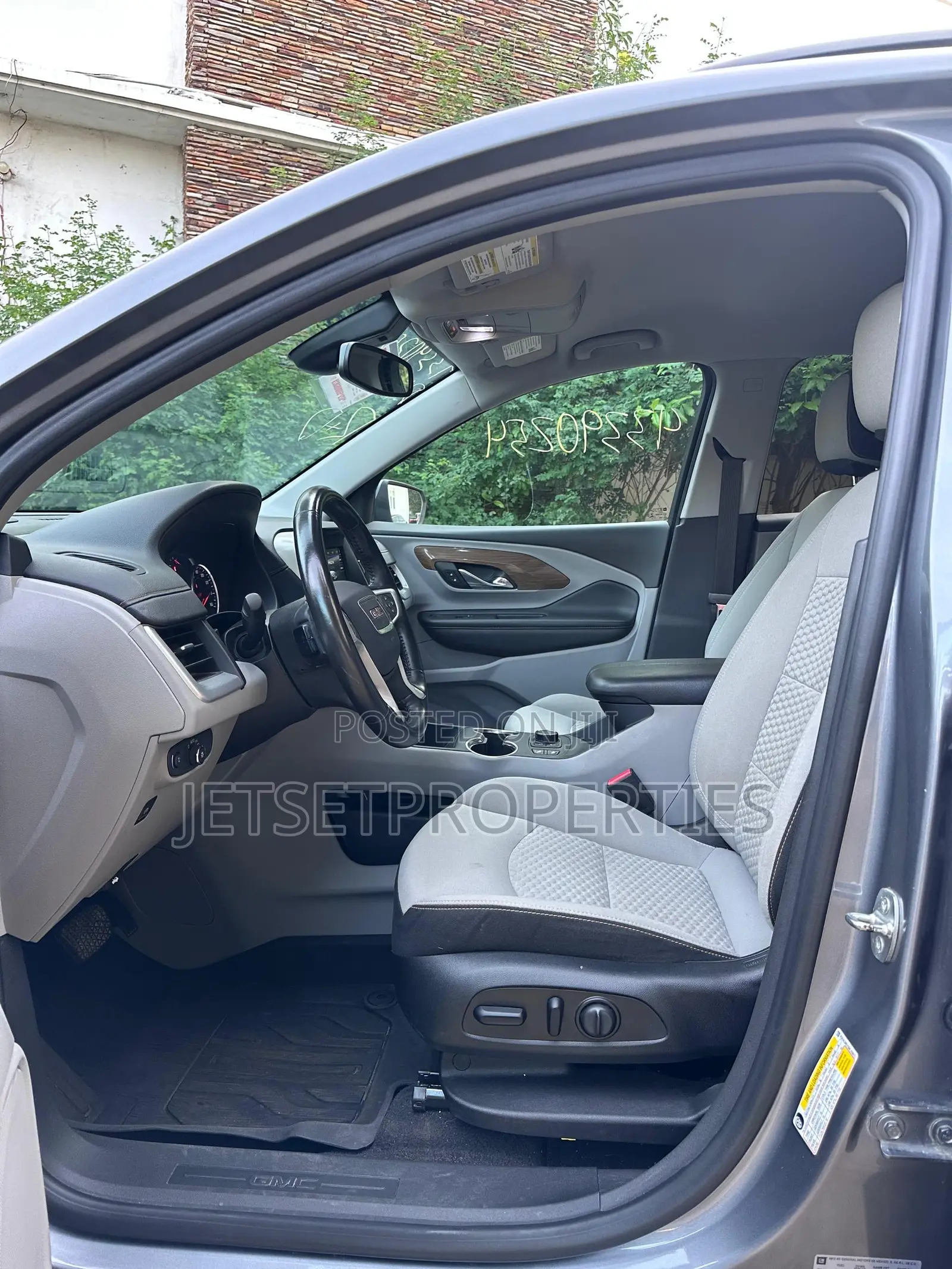 GMC Terrain SLE FWD 2019 Silver