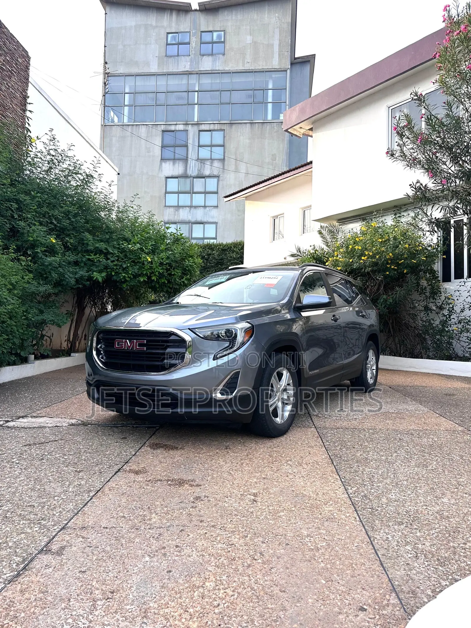 GMC Terrain SLE FWD 2019 Silver