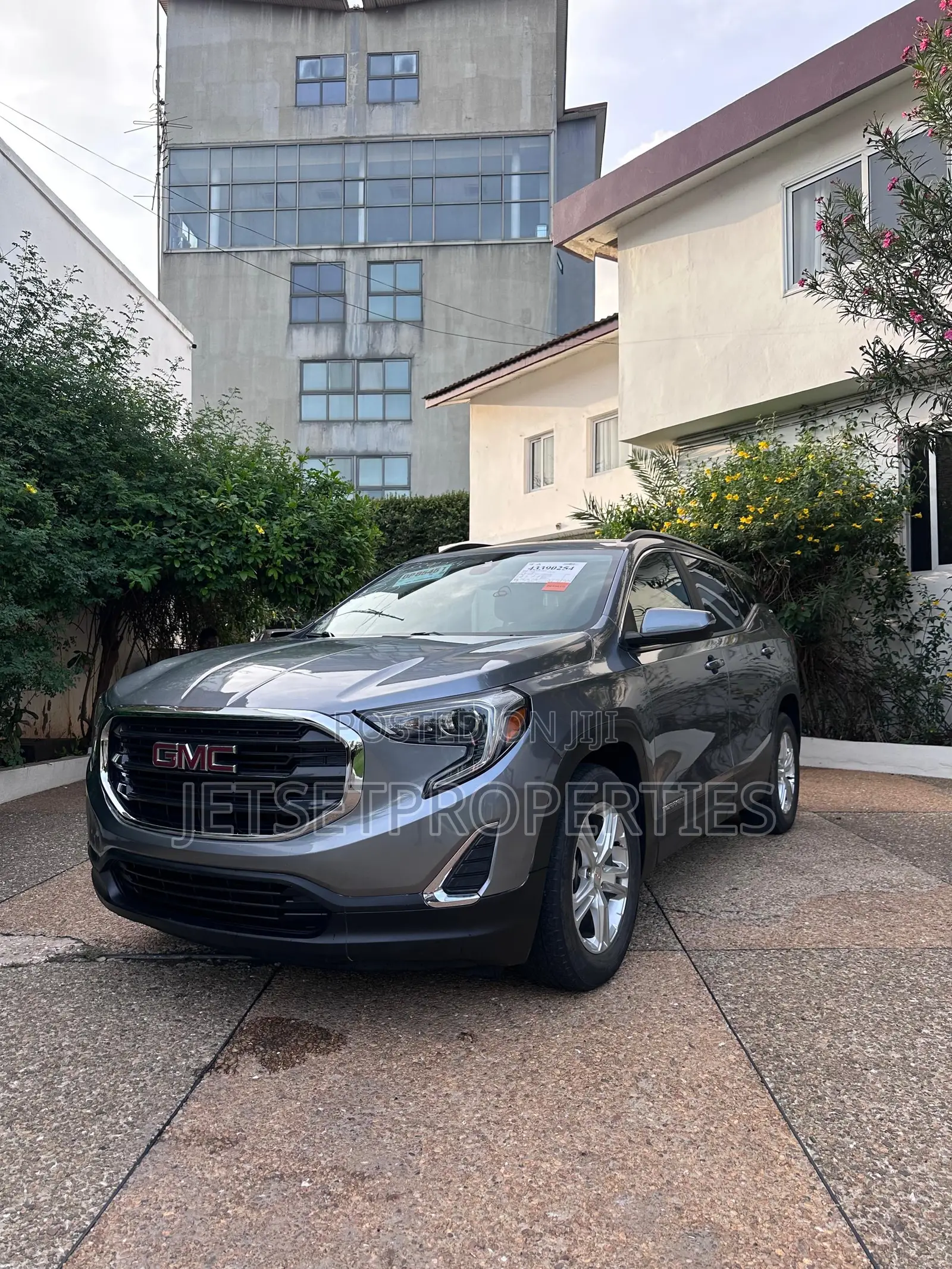 GMC Terrain SLE FWD 2019 Silver