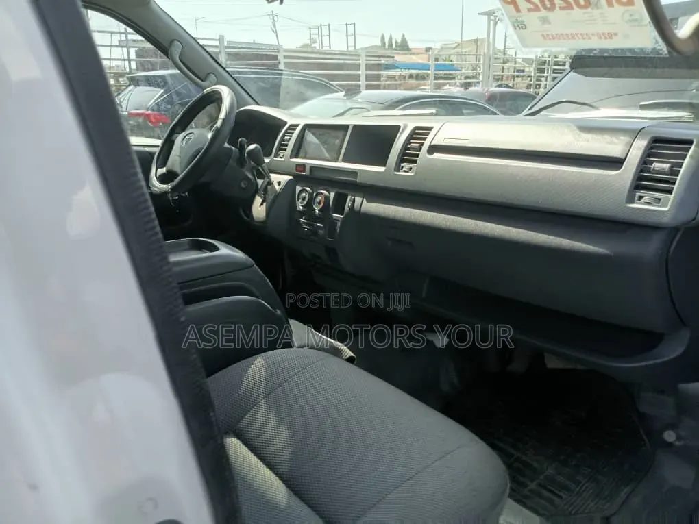 Toyota IST 2012 White