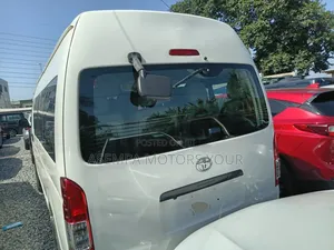 Toyota IST 2012 White