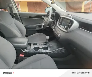 Kia Sorento 2019 Gold