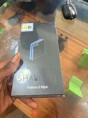New Samsung Galaxy Z Flip6 256 GB Blue