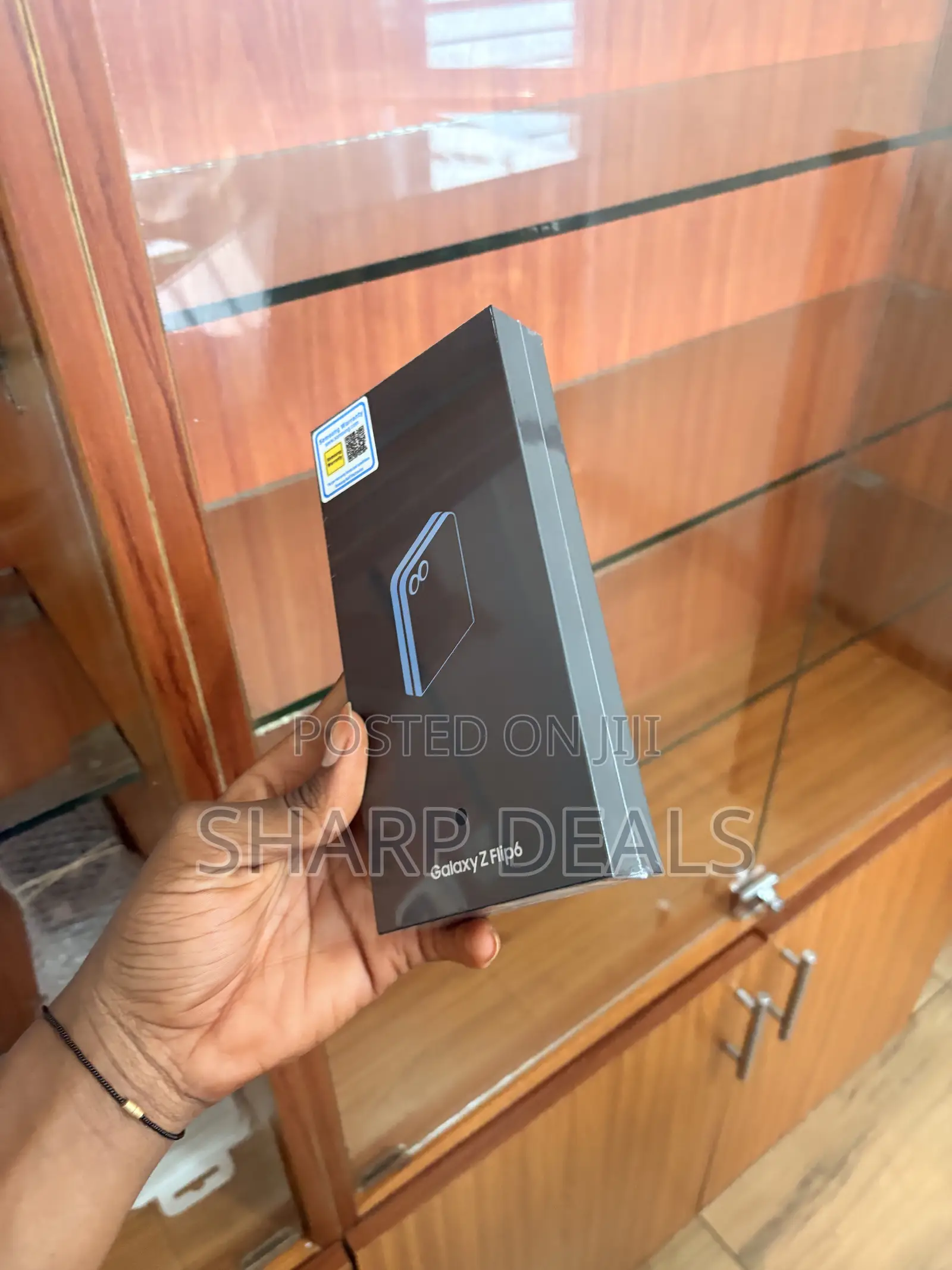 New Samsung Galaxy Z Flip6 256 GB Blue