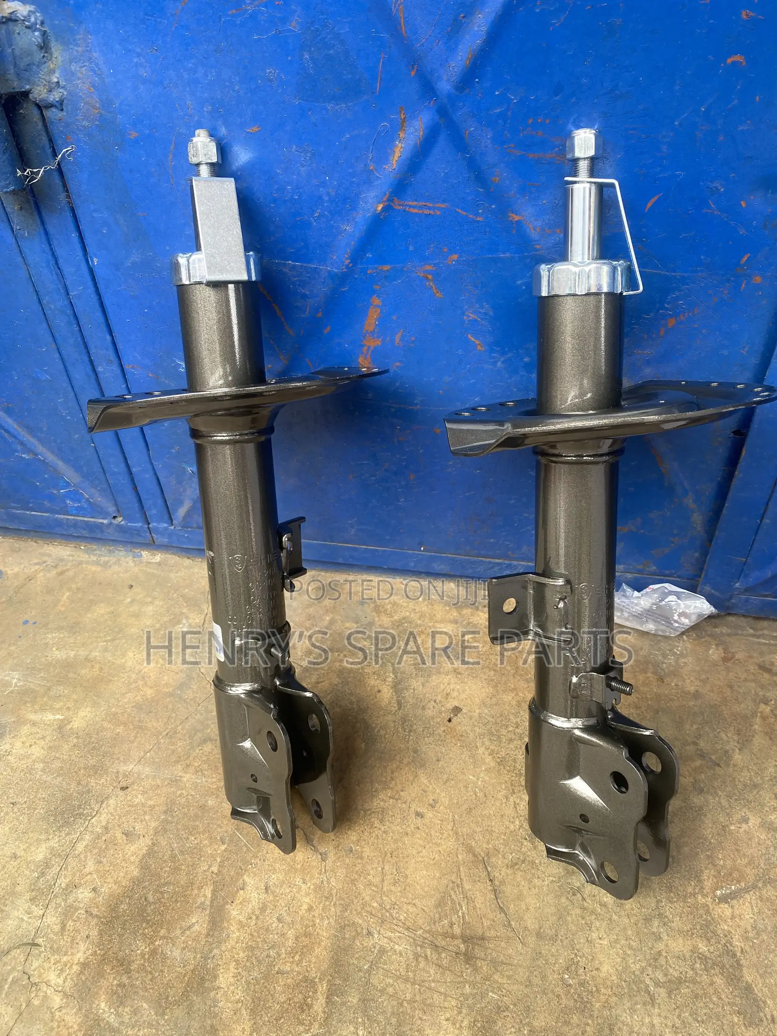 Outlander 2014–2019 Front Shocks