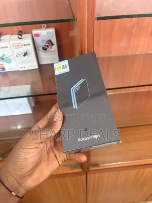 New Samsung Galaxy Z Flip6 256 GB Blue
