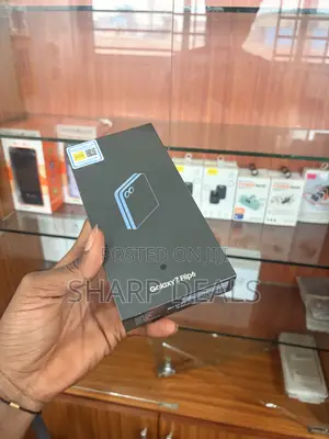 New Samsung Galaxy Z Flip6 256 GB Blue