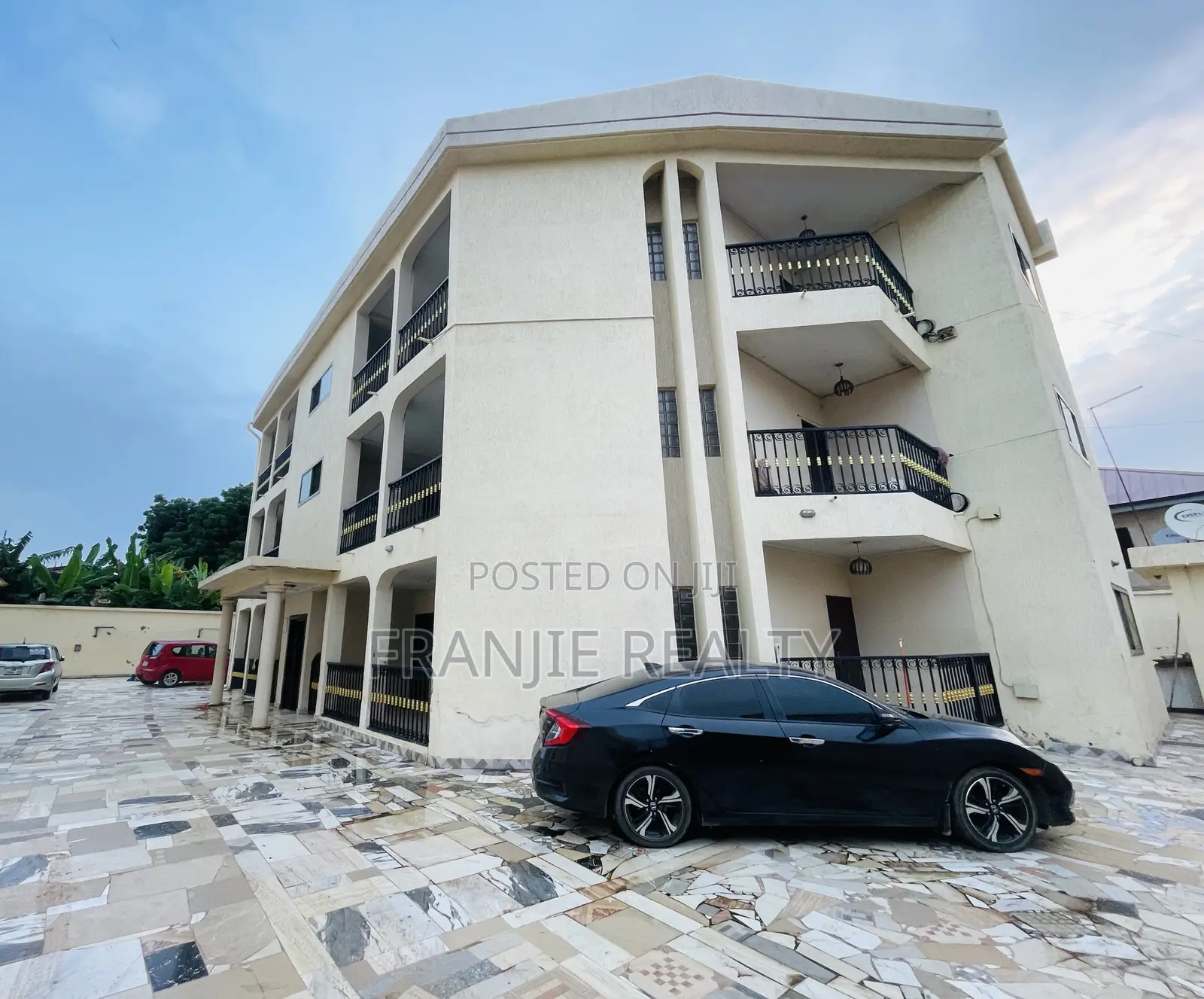 3bdrm Apartment in Franjie Realty, West Hills Mall Area for rent