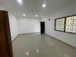 3bdrm Apartment in Franjie Realty, West Hills Mall Area for rent