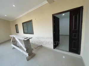 3bdrm Apartment in Franjie Realty, West Hills Mall Area for rent