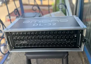 Midas Dl32 Digital Stage Box With Rack