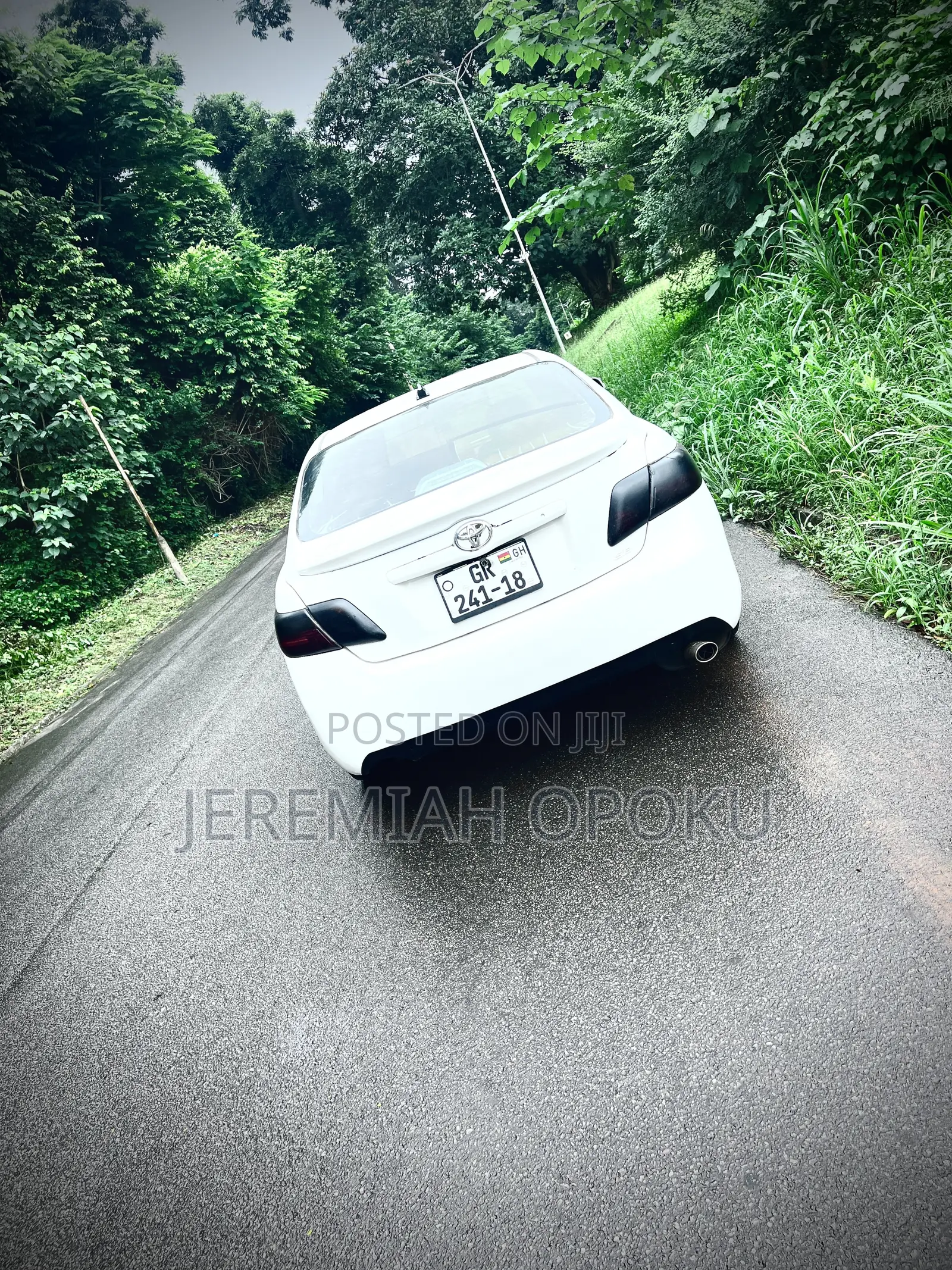 Toyota Camry SE 4dr Sedan (2.5L 4cyl 6AM) 2010 White