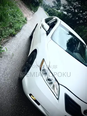 Toyota Camry SE 4dr Sedan (2.5L 4cyl 6AM) 2010 White