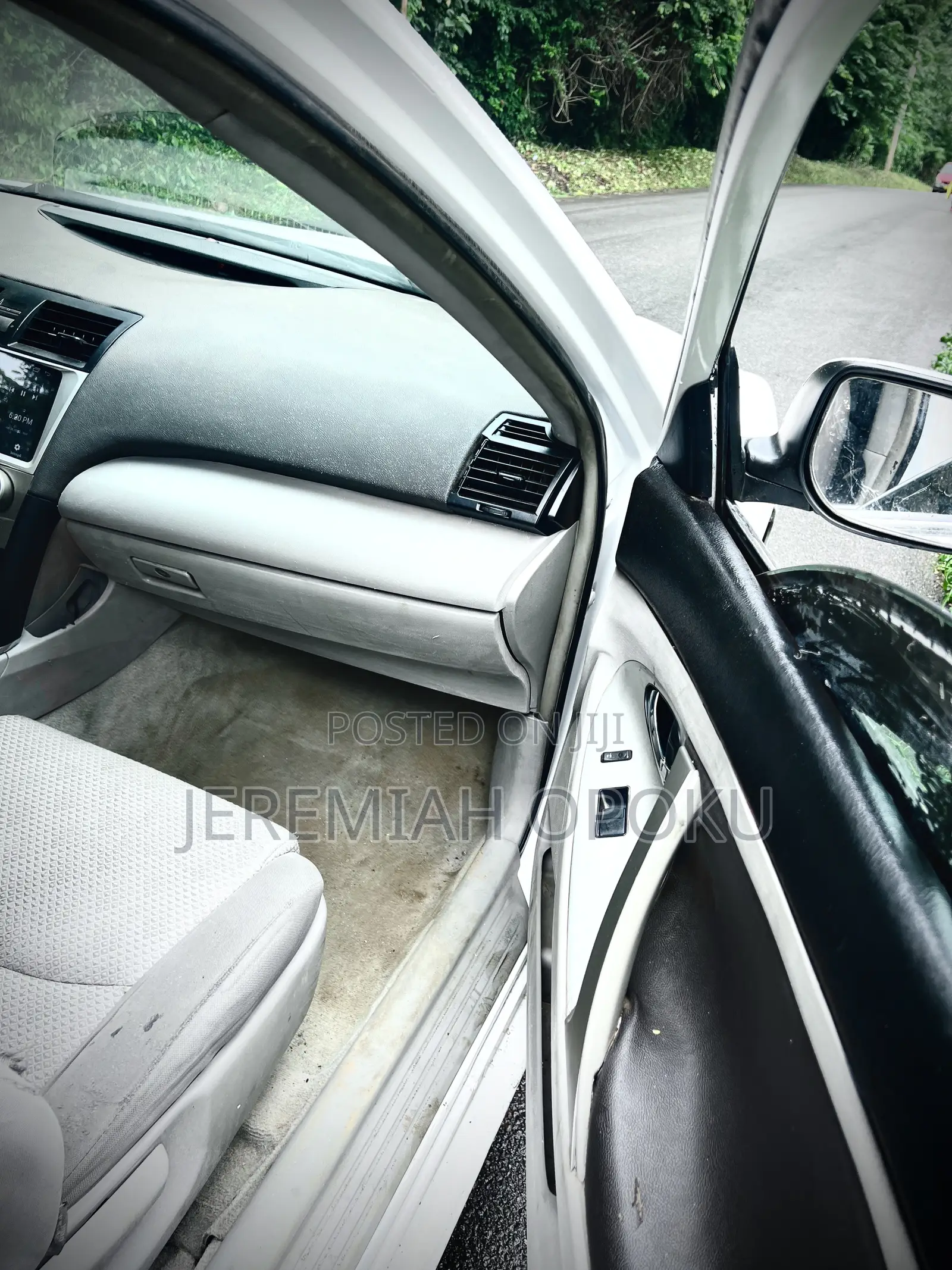 Toyota Camry SE 4dr Sedan (2.5L 4cyl 6AM) 2010 White